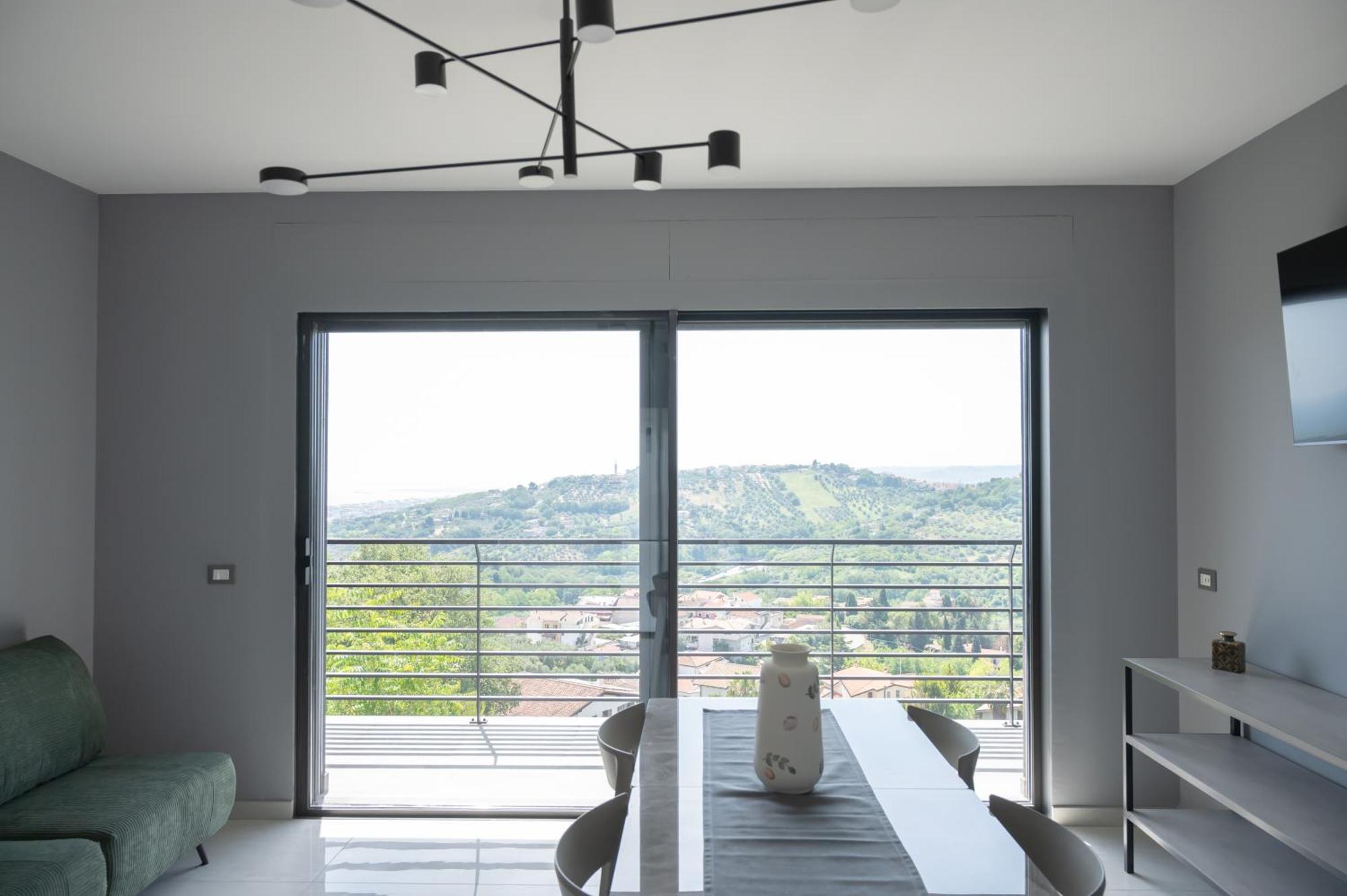 Casa Vista Mare E Colline A Montesilvano Colle Екстер'єр фото