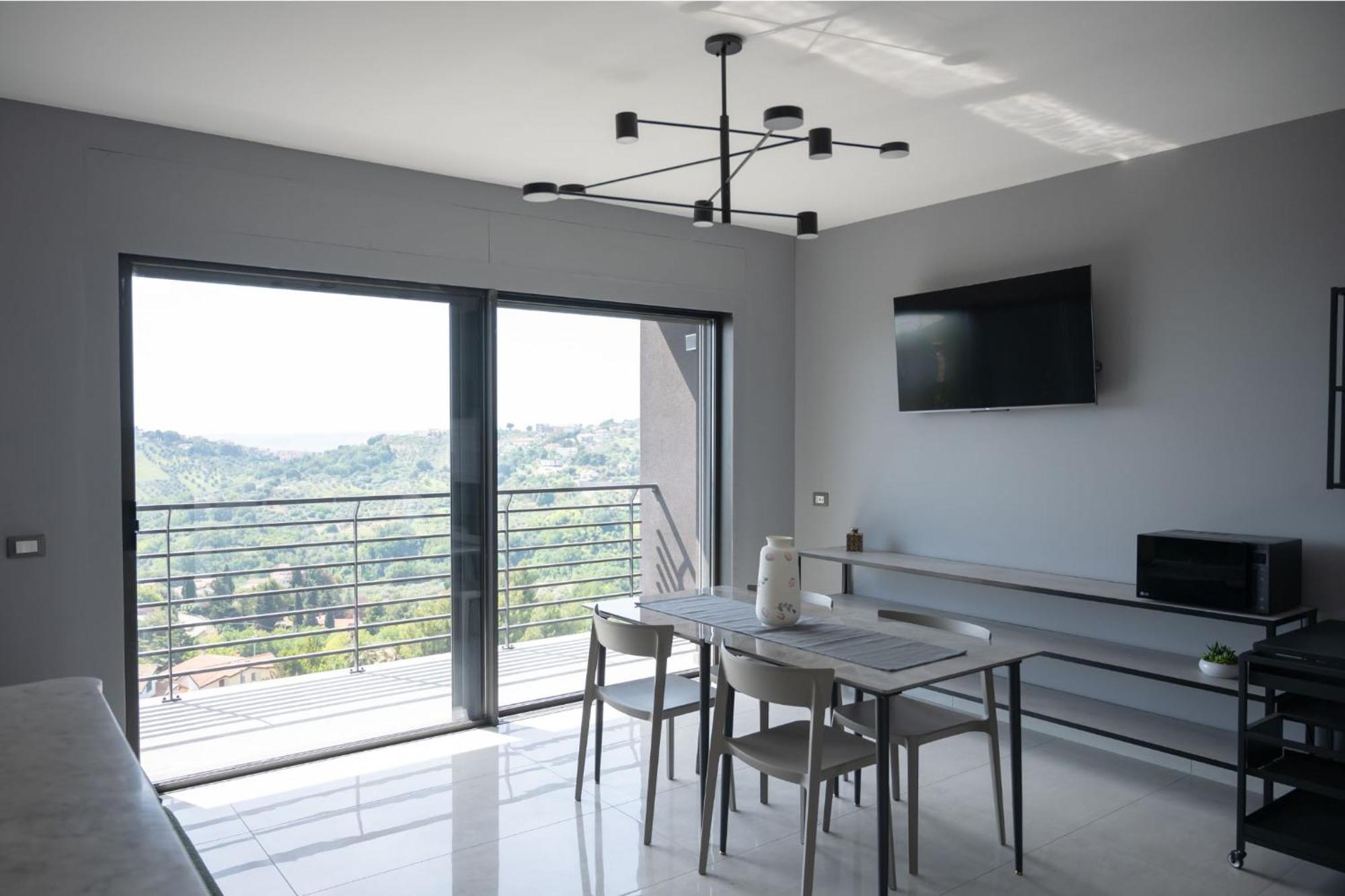 Casa Vista Mare E Colline A Montesilvano Colle Екстер'єр фото
